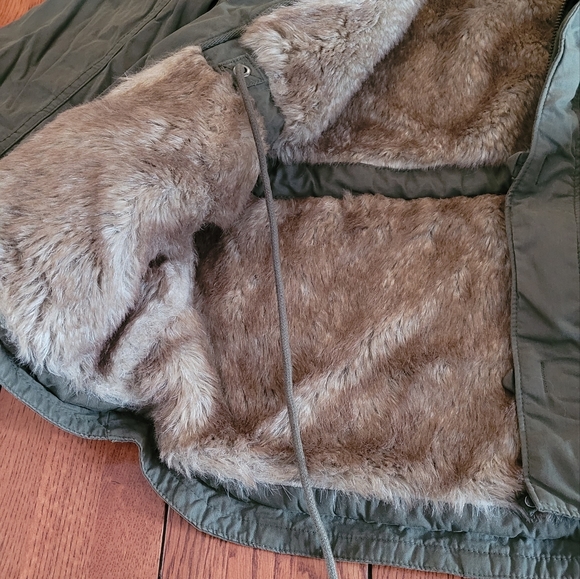 Aritzia TNA Platoon Jacket - Price drop!! - Picture 9 of 14